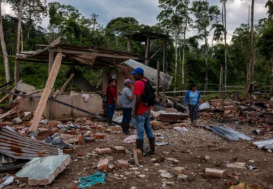 EE.UU. ayudó a Ecuador a bombardear una granja lechera en Sucumbíos y tortutar ciudadanos, pero lo ‘anunciaron’ como una acción contra el narco
