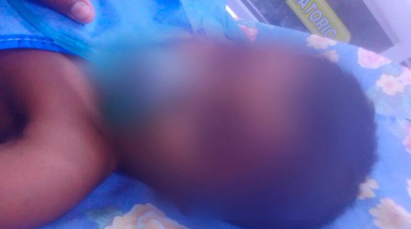 Mientras Daniel Noboa y su ministro de Salud culpan a médicos y pacientes, un niño muere sin el medicamento que necesitaba