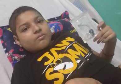 Niño fallece tras no recibir medicamento contra el cáncer solicitado al presidente Daniel Noboa